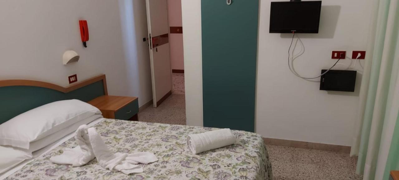 Hotel Santini 里米尼 外观 照片