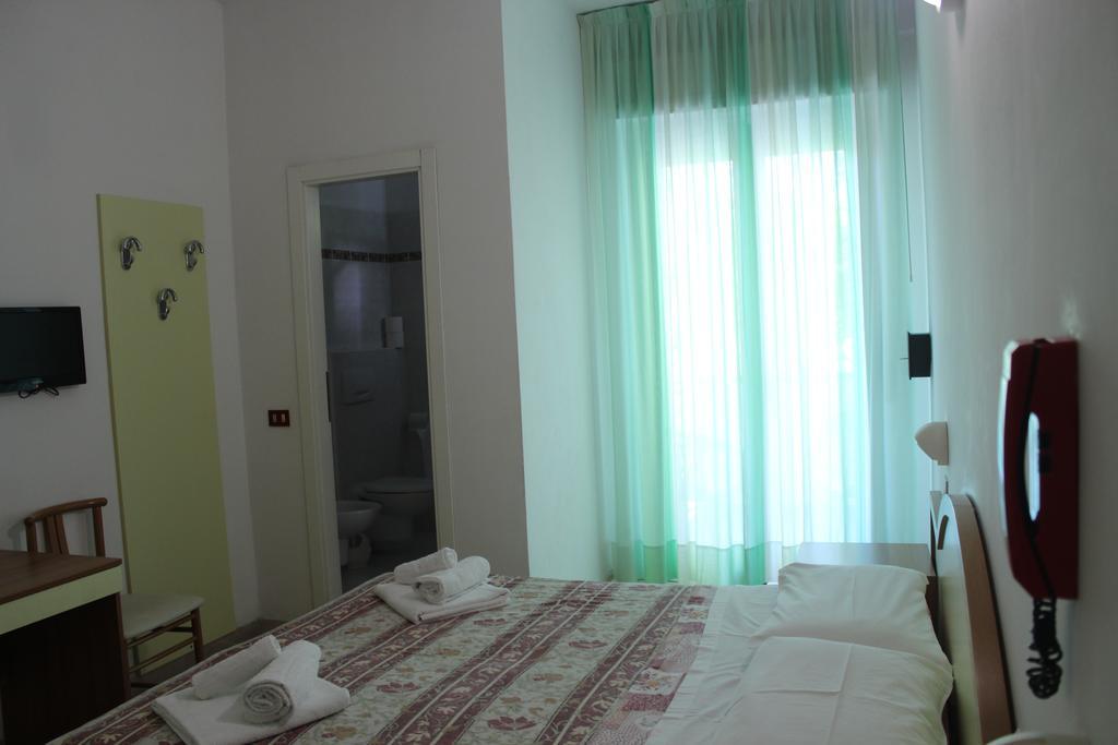 Hotel Santini 里米尼 客房 照片